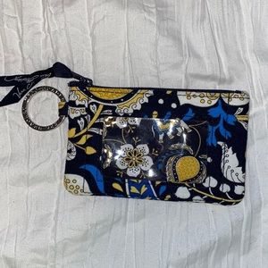 💚3/$13💚 Vera Bradley zip id case